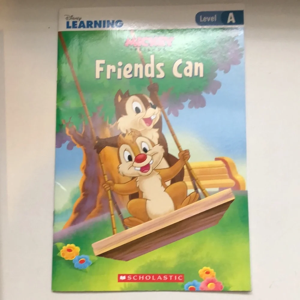 Set Of 9 Scholastic Beginners Reading Paperback Booklets